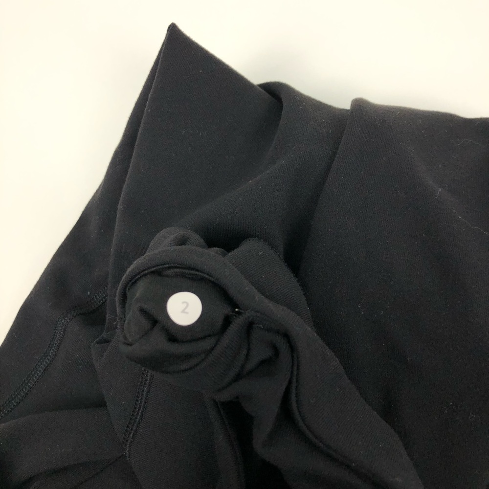 Lululemon Gather & Crow Crop Capri - Picture 3 of 3